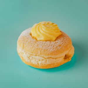 Custurd Donut